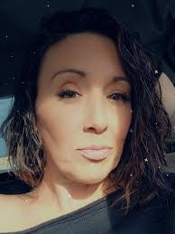 Tabitha Snow's Instagram, Twitter & Facebook