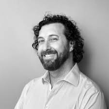 After 8 incredible years at Endeavour Group, it's time for me to say  goodbye. I'm deeply grateful for the amazing teams, suppliers, and partners  I've had the privilege to work with over