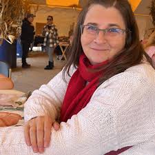 Host exchange student from Colombia needed