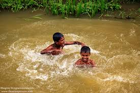 Police ban bathing in Dooars rivers