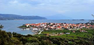 Maybe you would like to learn more about one of these? Ammoylianh Ena Nhsaki Sthn Xalkidikh Agaph Gia Ta Ta3idia