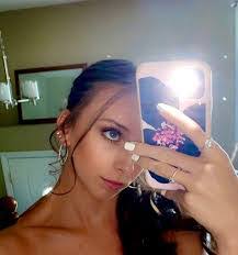 Hayley Jasmin's Instagram, Twitter & Facebook