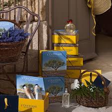 Personal gifts the perfect gift for that special someone our curated collections offer unique gifts your gift will create an impact packed with purpose gifts are truly memorable in so many ways. The Art Of Gifting Exquisite Beauty Gifts