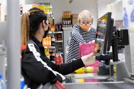 Besteht auch auf dem wochenmarkt eine maskenpflicht? Ab Montag Rheinland Pfalz Und Saarland Fuhren Maskenpflicht Ein Tageblatt Lu