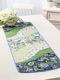 An Easy Project To Whip Up This Table Runner And Place Mat Pattern Is Perfect For All Table Runner Pattern Quilted Table Runners Table Runner And Placemats
