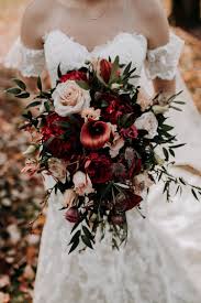 5 Rules For A Rustic But Classy Wedding Inspiration And Advice To Plan The Perfect Wedding Red Bouquet Wedding Fall Wedding Bouquets Fall Wedding Colors