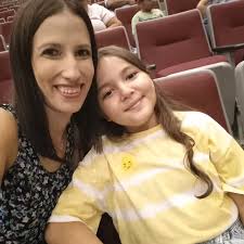 Maly Verduzco (@malyverduzco_) • Instagram photos and videos