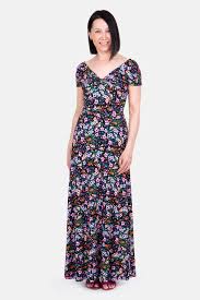 Ein tüllrock ist perfekt für die geburtstagsfeier, hochzeitstag, taufe, kommunion, konfirmation, familienfeiern. Schnittmuster Jerseykleid Aurora Pattydoo