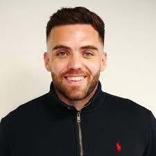 Sean Nicholson's Instagram, Twitter & Facebook