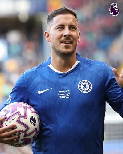 Eden Hazard returns to Stamford Bridge 🤩 Back where he belongs 💙