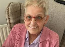 Susan Leeman's Instagram, Twitter & Facebook