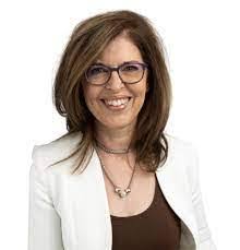 Lacey Yonker's Instagram, Twitter & Facebook