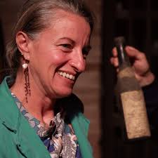 From Libraries to Vineyards: A Woman's Journey in Italian Natural Wine —  Vero