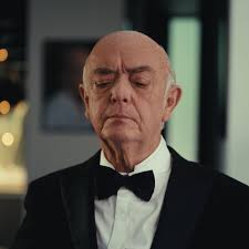 Kirvano” — @ruyter Directed and edited by @rafaelcarmo Production Company  @bt.studios Executive Producer @myfriendlopes Executive Producer  @galileomondol Producer @lexdewart Production Manager @rayonimatos  Production Coordinator @thenameskrispy DP ...