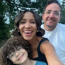 𝙳𝚊𝚗𝚒𝚎𝚕𝚊 𝚂𝚒𝚛𝚒 ♡︎ (@deunaislita) • Instagram photos and videos