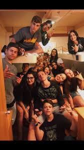 But summer still has much more to offer and the long days give you enough time to spend with all the people closest to your heart — including your best friends. Summer Cruise Friends Friend Photos Friend Photoshoot Friend Group Pictures