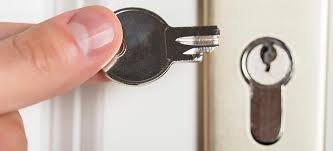 You should always try to have a spare set of keys made vehicles your vehicles but this can be expensive if you have a newer vehicles with a chip encoded key. How To Get A Broken Key Out Of A Lock Fast And Easy