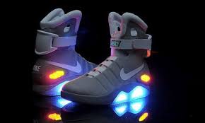 Pin By Lopeta On Shoes In 2020 Nike Air Mag Expensive Sneakers Most Expensive Sneakers
