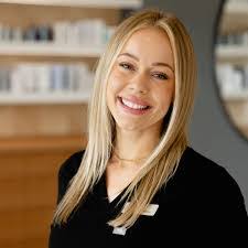 April Blackburn's Instagram, Twitter & Facebook