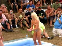 Nackt wettbewerb
