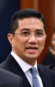 Ucapan dato' seri mohamed azmin ali di rapat mal. Economic Affairs Minister In Singapore For Working Visit