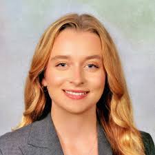 For transfer students looking for a place to thrive, you'll want to read  Savannah Gostlin's '25 story. After starting a sustainable candle business  and earning her associate's degree, Savannah came to Valpo