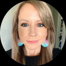 Dr Lara Drew (@larasdrew)