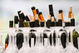 The success of the event relies hosting a formal event may require you to multi task with your guests. 10 Tips To Consider Before Planning A Cocktail Wedding Reception A Practical Wedding