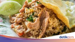 Resep batagor tanpa ikan, batagor jamur yang tak kalah enak. Yuk Bikin Nasi Goreng Gila Dengan Isian Super Lengkap