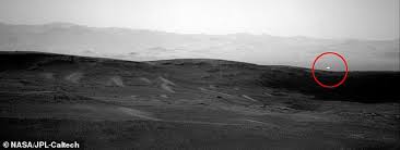 But these conspiracy theory allegations lead to the question why the government is working to make the public believe falsely that it is running real mars mission programs. What Is This Mysterious White Light On Mars Curiosity Catches Unusual Orb Floating In The Landscape Daily Mail Online