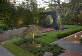 Bassin D Eau Dans Le Jardin 85 Idees Pour S Inspirer Modern Landscape Design Modern Landscaping Landscape Design