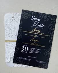 Contoh undangan pernikahan katolik kamajaya kreasindo kartu undangan pernikahan serigraphie et broderie bantul 30 Background Undangan Pernikahan Elegan Simple Batik Bunga