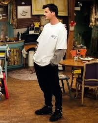 Leblanc says joey would have opened a chain of sandwich shops. Meme Any Chandler Joey Inspired Outfits Friend Outfits 90s Inspired Outfits Friends Fashion