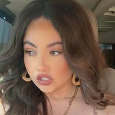 Lea Rae (@la.lea.leon)