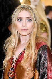 Le scarpe preferite di Ashley Olsen sono i sandali neri vintage Celine