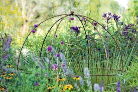 Whether you plant peas on the ground or in containers, they need support but spending money to buy a lot of trellises isn't a frugal affair. Jardin Half Round Flower Supports Gardener S Supply In 2021 Plant Supports Pot Trellis Flower Support