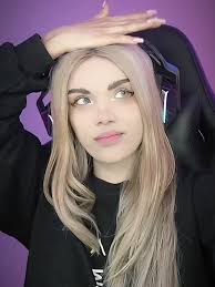 Con Esa Skin Cualquiera Que Significa