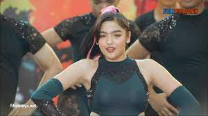 Andrea brillantes nipple slip