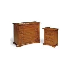 Garnero arredamenti vi offre una vasta scelta di credenze, da quelle più semplici e minimali a quelle più elaborate con intagli, intarsi e decorazioni. Estea Mobili Comodino Cassettiera Legno Noce Arte Povera Super Prezzo Eprice
