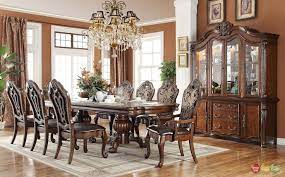 Dining sets are available in all shapes sizes heights and materials and typically include the table and at least four chairs. Wie Die Traditionellen Esszimmer Sets In Einigen Landern Mobelde Com Formal Dining Room Sets Dining Room Furniture Sets Formal Dining Room Furniture Sets
