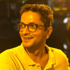 Which is better for training, Apple Watch or Garmin?