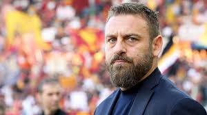 Frimpong houdt Leverkussen ongeslagen • Koopmeiners en De Roon schrijven  historie met Atalanta