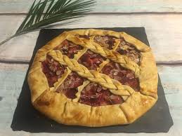 Cuisine Medievale Tarte Aux Peches De Vigne Et Au Miel Medieval Cuisinemedievale Tarte Rustique Recettes De Cuisine Recette Medievale Cuisine Medievale