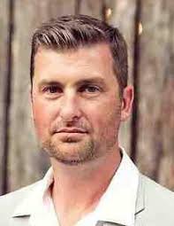 Logo Brands's Competitors, Revenue, Number of Employees, Funding,  Acquisitions & News