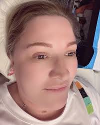 Brow makeover, powder brow in java and toasted almond @permablend_pigments