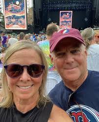 Donna Marcotte's Instagram, Twitter & Facebook