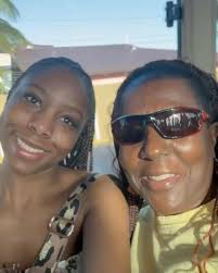 Q1 photo dump- good start, aiming to improve by at least 1% in Q2, 1) I  left my house