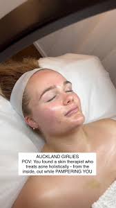 You found a skin therapist who treats acne from the inside out — and makes  you feel cared for the whole way 🫶🏻, Book in a skin consultation via the  online booking calendar 📆 linked in my bio to get ...