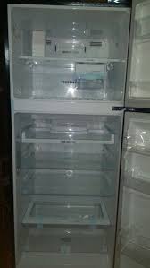 Kulkas 2 pintu dengan kapasitas 260 liter, belleza jumbo hadir dengan design kulkas yang lebih lebar untuk kenyamanan dalam menyimpan makanan anda di kulkas. Jual Kulkas Lg 2pintu Jumbo Di Lapak Kamil Elektronik Bukalapak