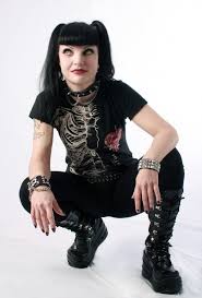 A video about the friendship that abby and gibbs have with the song swear it again by westlife. Pauli Perret As Abby Of Ncis All Time Goth Girl From My Favorite Tv Show Gothic Fashion Fashion Goth Fashion
